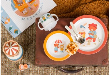Set Cofre Vajilla Infantil 5 Piezas AMADEUS Osito Gaston 165881